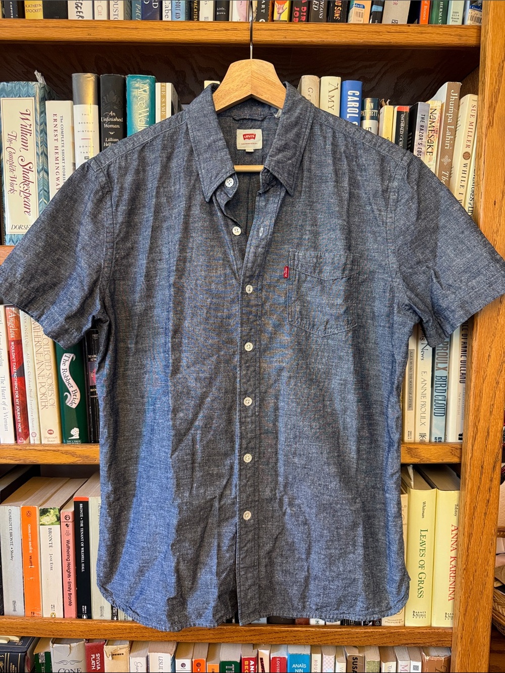 Levi’s M chambray short sleeve button up